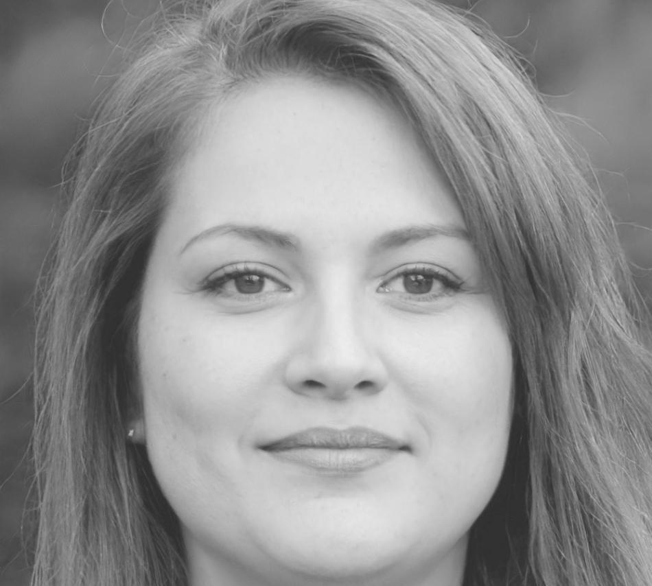 Portraitfoto von Sarah Müller, Finanzberaterin